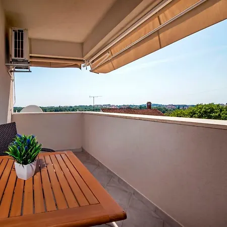 Apartment Ella